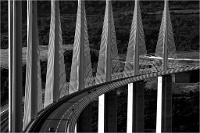 106   Jean Claude Bacle  Viaduc de Millau   France      © Reflet Mondial de la Photographie 2017  Les photos sur ce CD ne sont pas libres de droits / The photos on this CD are not royalty free / De foto's op deze cd zijn niet royalty-vrije